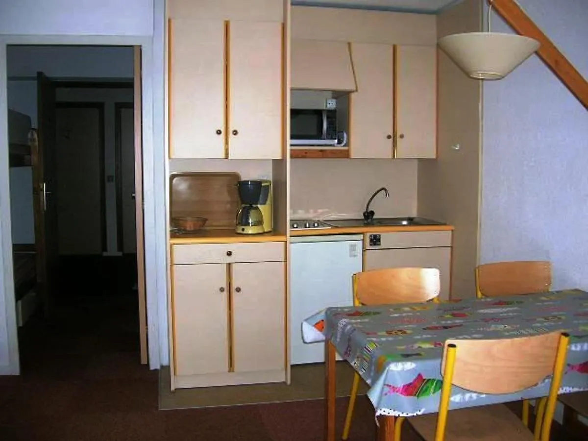 Studio Cabine Au Centre De Villard-De-Lans Avec Balcon Et Commodites%! - Fr-1-689-98 0*,